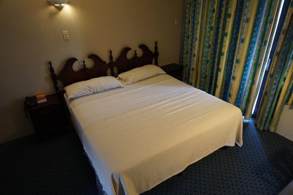 Ambassador Hotel Port of Spain Room photo